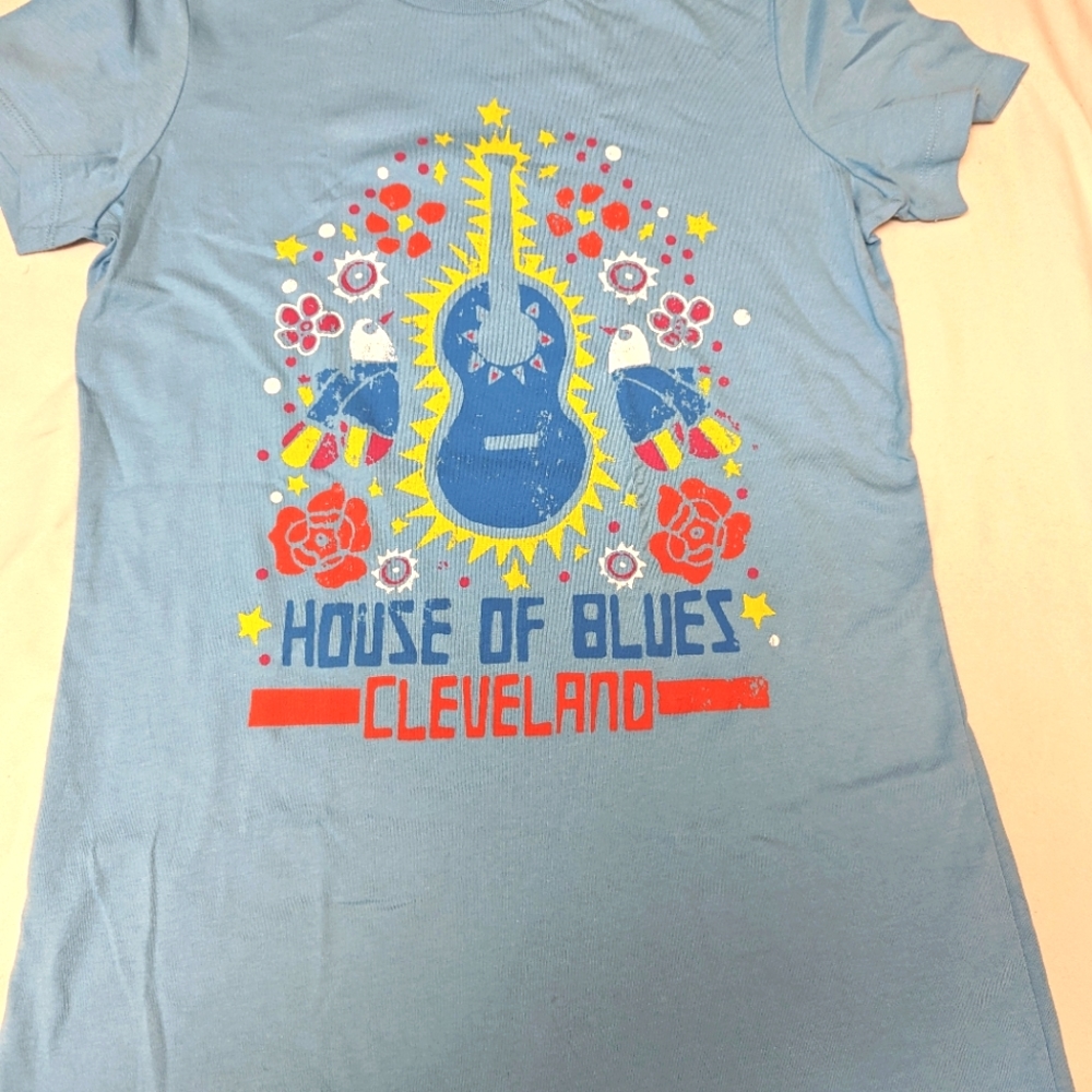 House of Blues Cleveland With Guitars, Flowers and Birds Medium